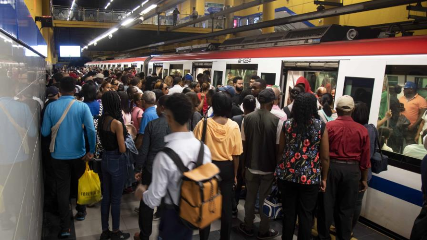 Pese a convocatoria a paro, el Metro de Santo Domingo operó normal el martes