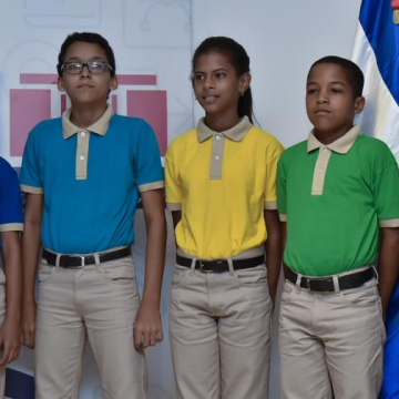 Ministerio de Educación permitirá uso de uniformes escolares actuales