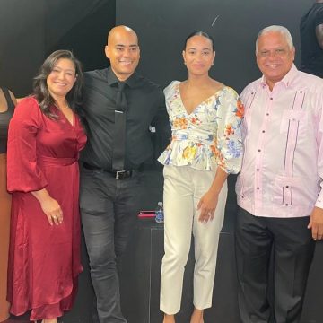 Director de Cultura Dominicano en el Exterior, Rey Andujar se une a la vicepresidente de El Bronx en favor la Casa de la Cultura de Navarrete en Nueva York