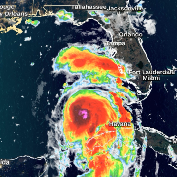 Más de 1,6 millones de personas en Florida tienen orden de evacuar sus hogares por Idalia