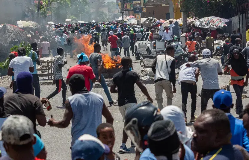 Haitianos marchan por inseguridad de país