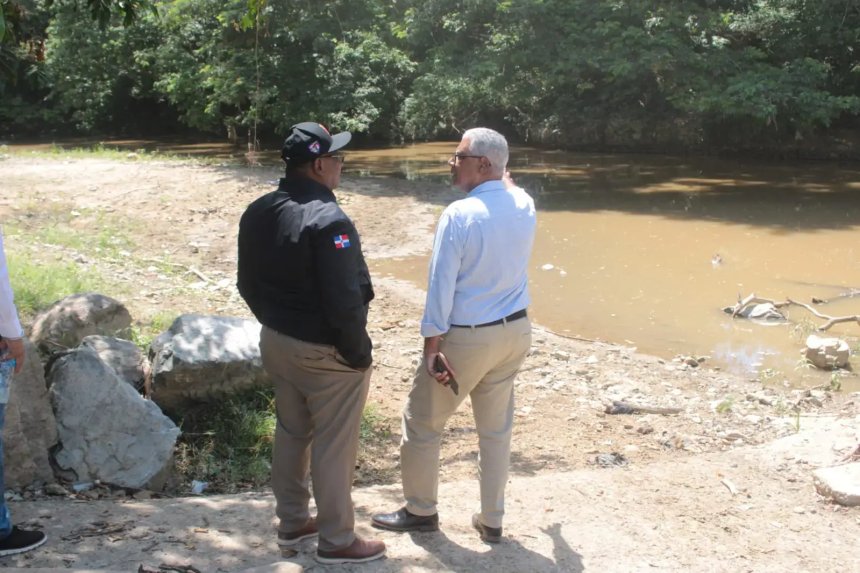 Comisión del Gobierno dominicano supervisa cause del rio Masacre