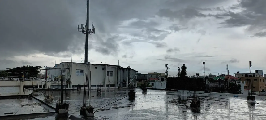Meteorología: Aguaceros y tronadas en horas de la tarde por los efectos indirectos de la tormenta tropical Philippe