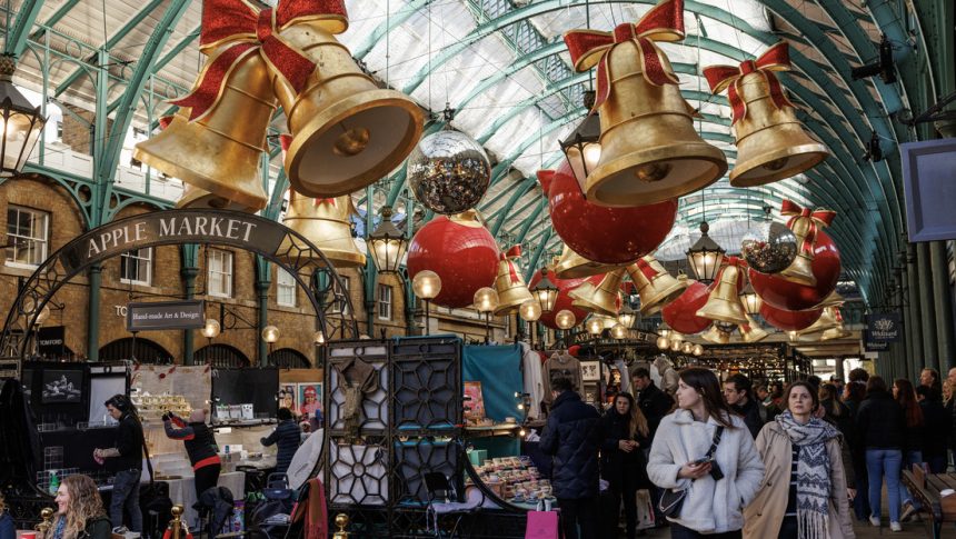 Millones de británicos tendrán que elegir entre comprar comida o regalos durante la Navidad