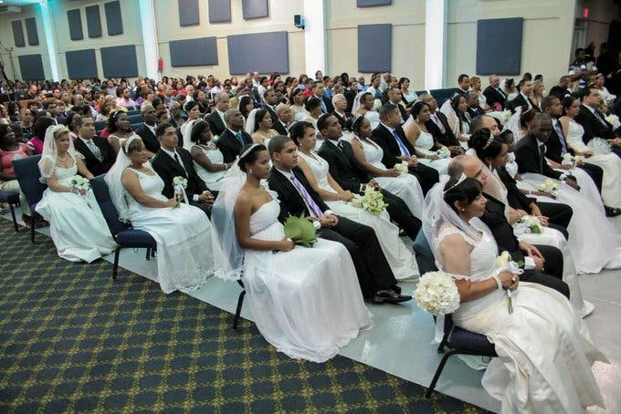 Una ceremonia multitudinaria consagra a 78 parejas en matrimonio en República Dominicana
