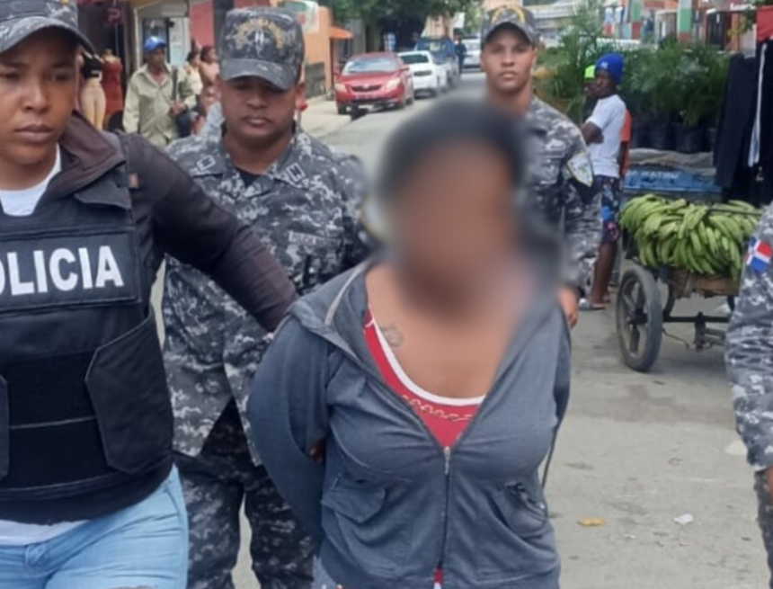 Policía Nacional arresta mujer por cortarle la cara a su hija