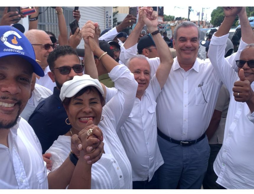 “Conectados con El Cambio” se siente en marcha con presidente Abinader en Boca Chica