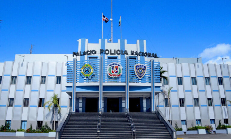 Policía arresta a hombre captado en video asaltando en Zona Universitaria, DN