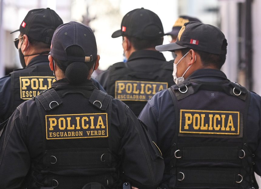 Allanan en Perú un búnker con explosivos que se usarían para extorsionar alcaldes