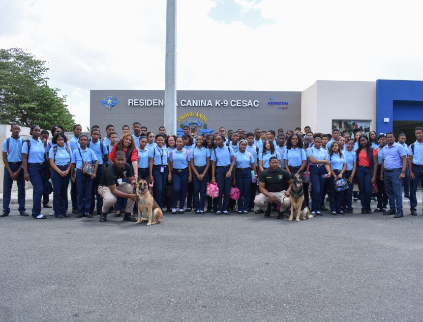 Estudiantes del Politécnico Juana Saltitopa realizan visita académica a la sede principal del CESAC