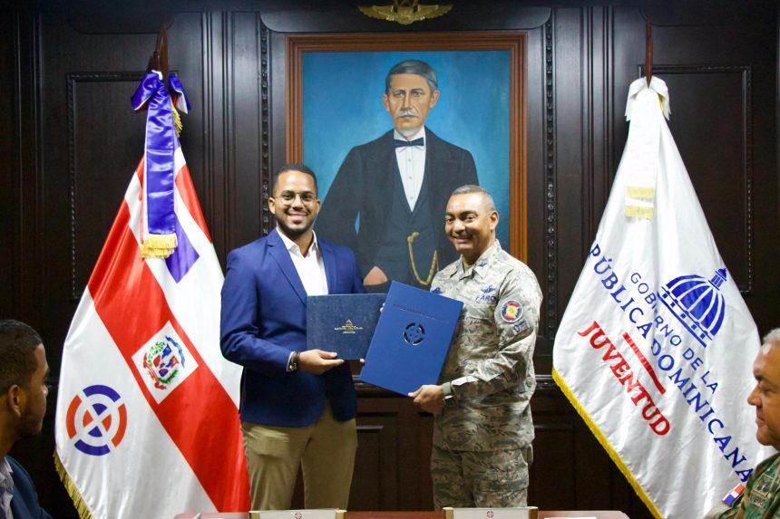 FARD y Ministerio de la Juventud firman acuerdo para beneficiar soldados del aire