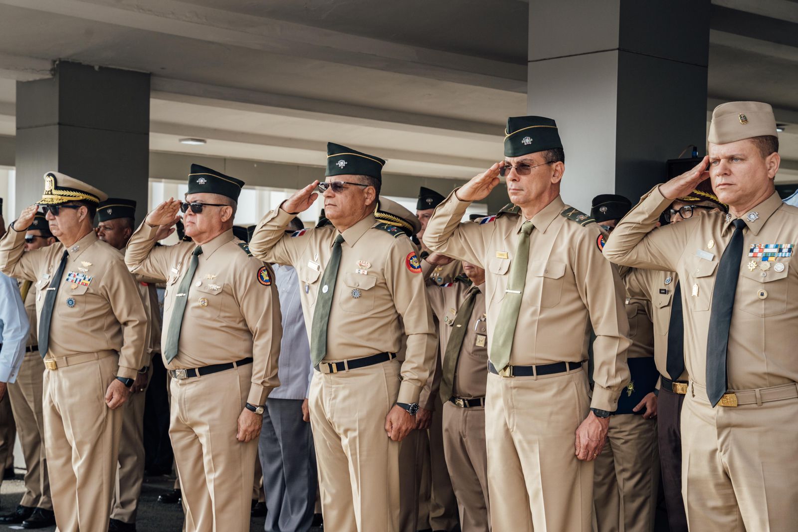 Ministro de Defensa reitera interés en fortalecer, profesionalizar y elevar calidad de vida de militares