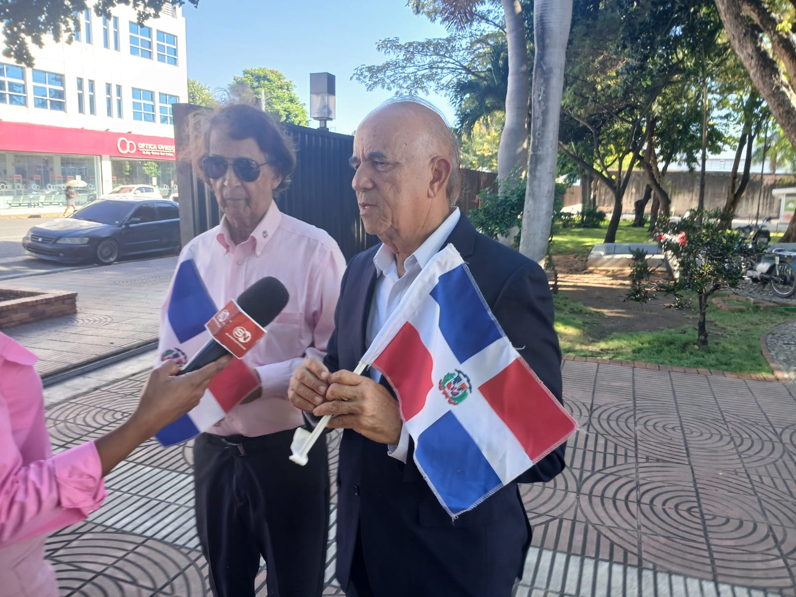 Luis De León llama al pueblo dominicano a defender la soberanía nacional