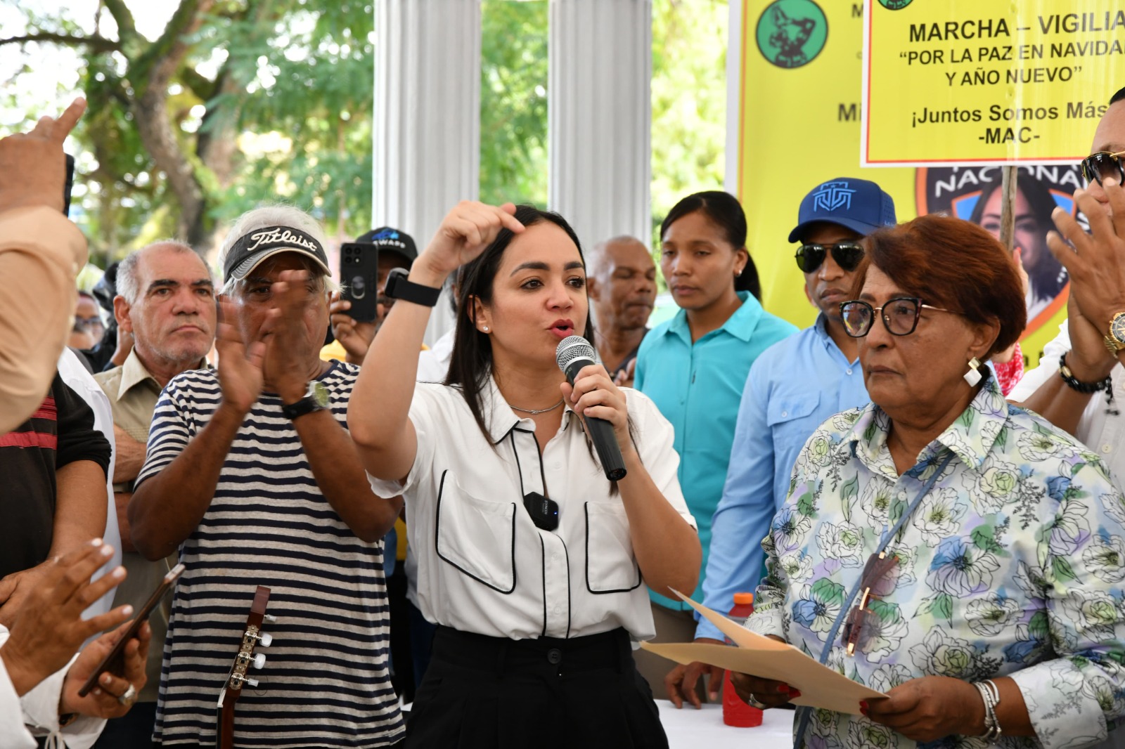 Ministra de Interior y Policía reitera compromiso de fortalecer colaboración entre PN y organizaciones comunitarias